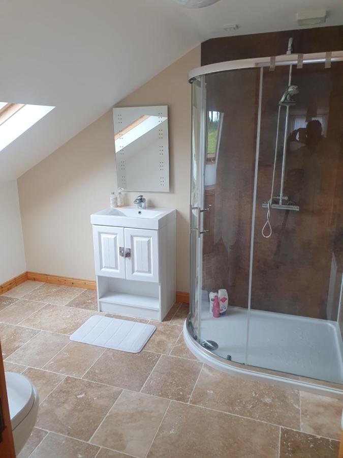 Urkers' Guest Accommodation Crossmaglen Екстериор снимка