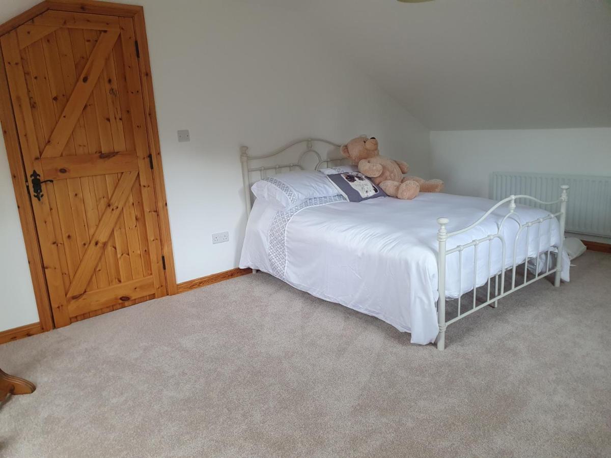 Urkers' Guest Accommodation Crossmaglen Екстериор снимка
