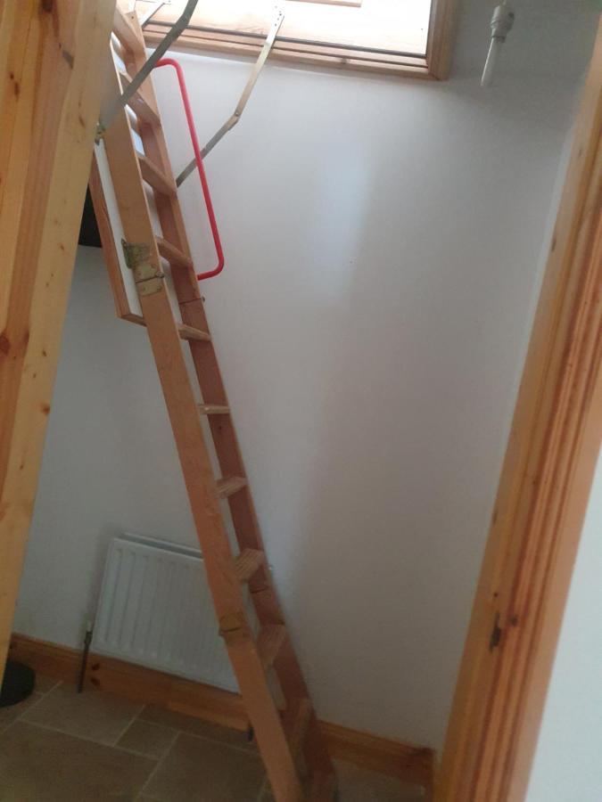 Urkers' Guest Accommodation Crossmaglen Екстериор снимка