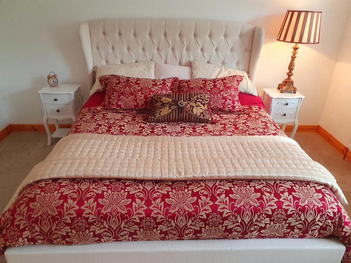 Urkers' Guest Accommodation Crossmaglen Екстериор снимка