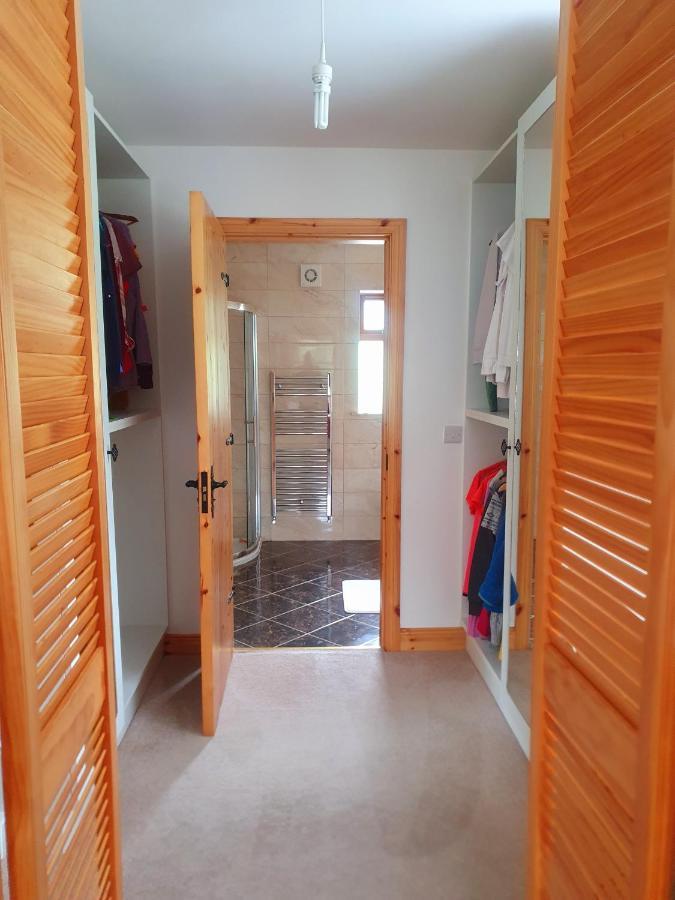 Urkers' Guest Accommodation Crossmaglen Екстериор снимка